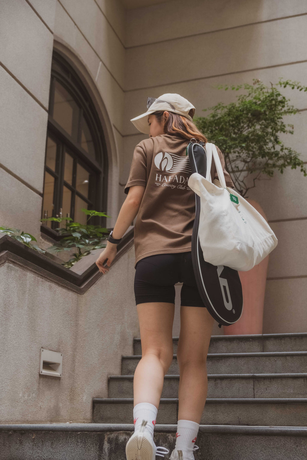 Country Club T-Shirt - Resort Brown