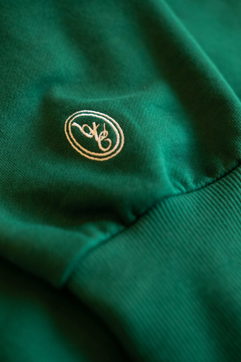 Classic Quarter Zip Sweatshirt In Field Green