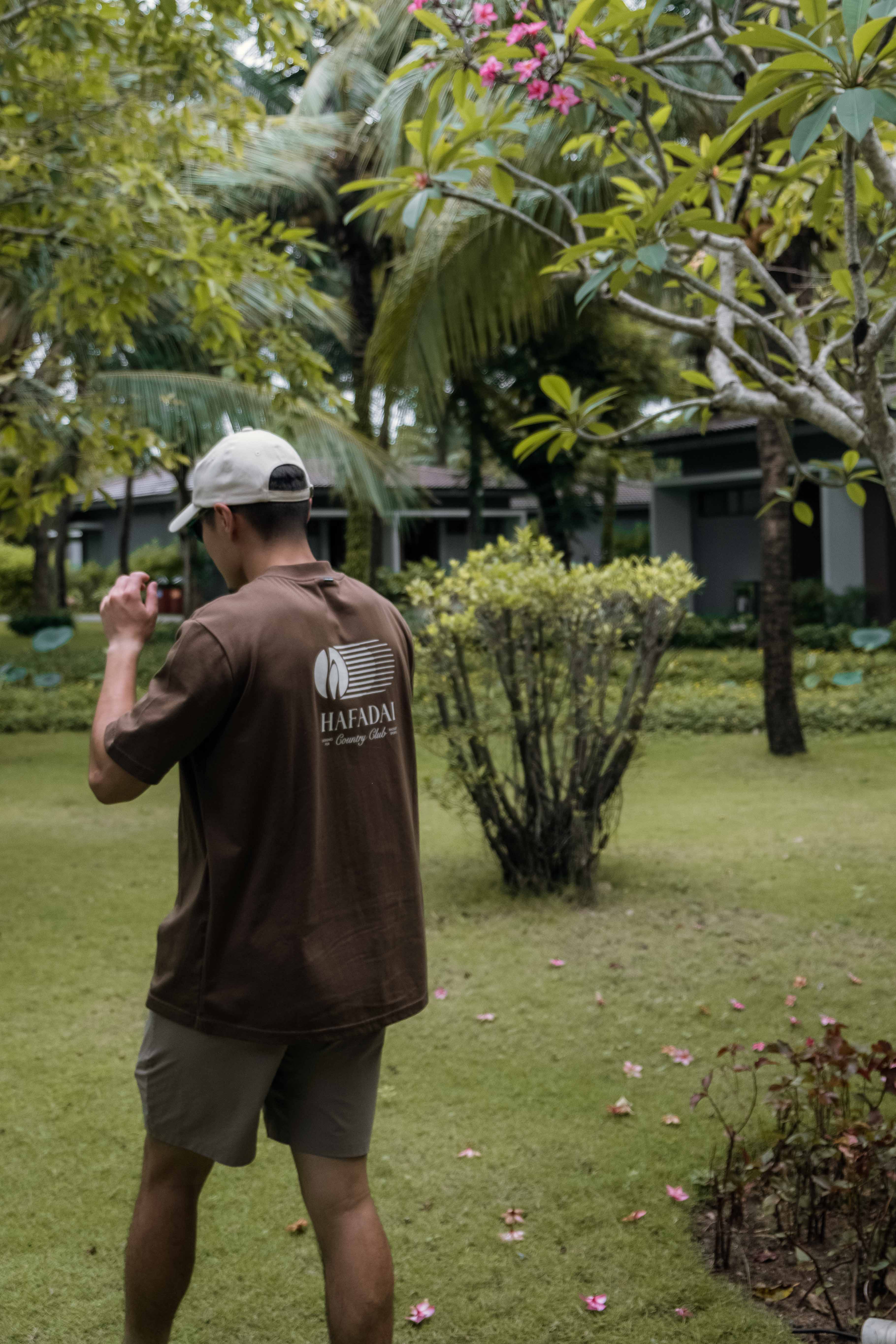 Country Club T-Shirt - Resort Brown